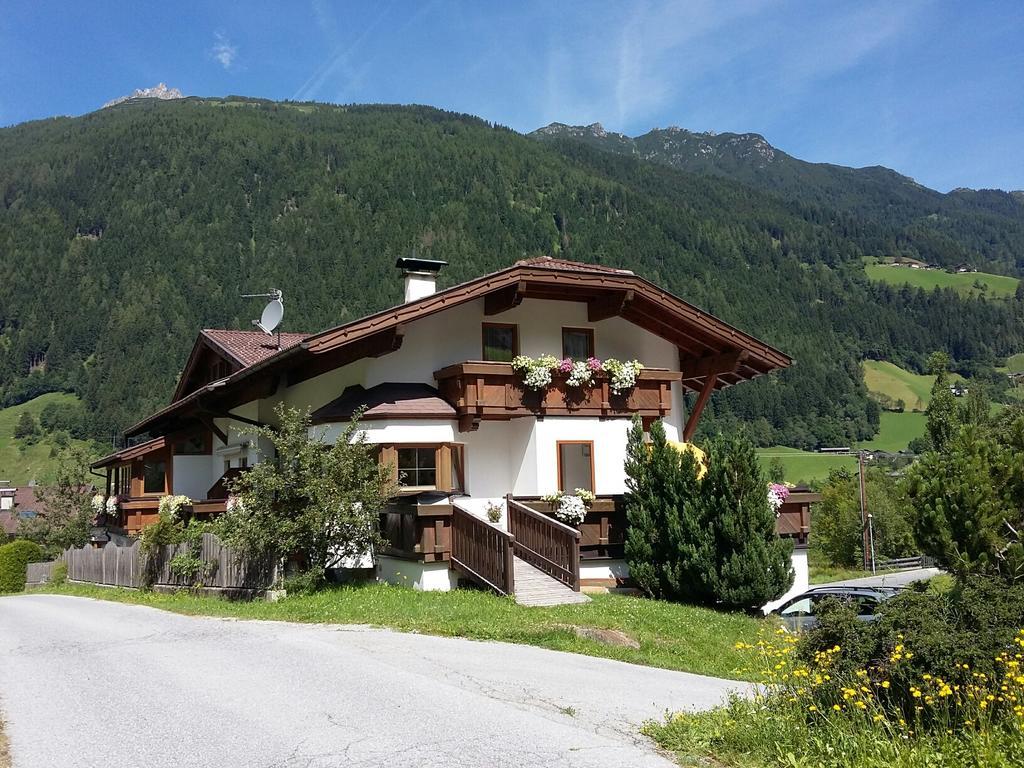 Apartment Haus Pinnistor *