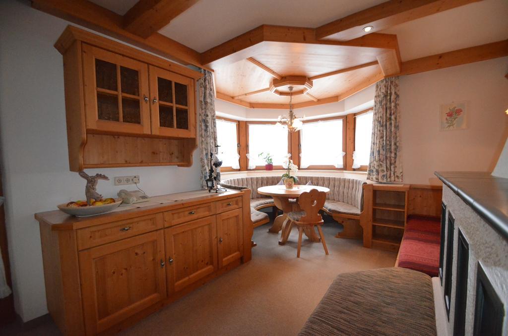 Apartment Haus Pinnistor